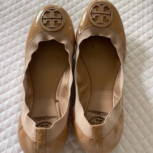 Tory Burch Beige Patent Flats Size 7